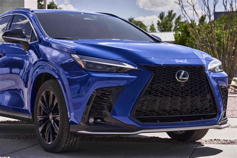 2022 Lexus Nx450h+ photo