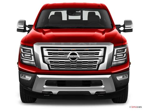 2022 Nissan Titan photo