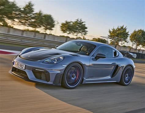 2022 Porsche Cayman