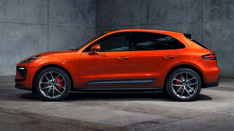 2022 Porsche Macan photo