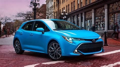 2022 Toyota Corolla hatchback photo