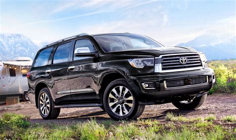 2022 Toyota Sequoia photo