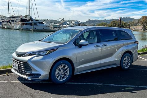 2022 Toyota Sienna hybrid engine