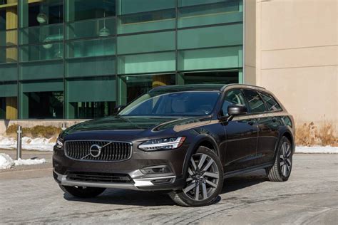 2022 Volvo V90cc photo