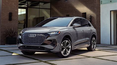 2023 Audi Q4 e-tron photo