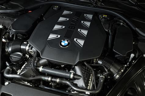 2023 Bmw 760i engine