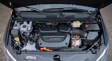 2023 Chrysler Pacifica engine