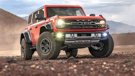 2023 Ford Bronco photo