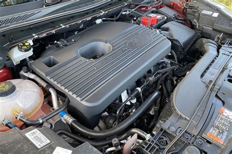 2023 Ford Escape engine