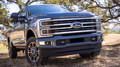 2023 Ford F-53 photo