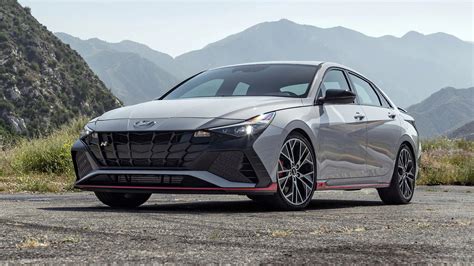 2023 Hyundai Elantra n photo