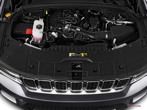 2023 Jeep Grand cherokee engine