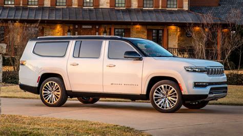 2023 Jeep Grand wagoneer photo