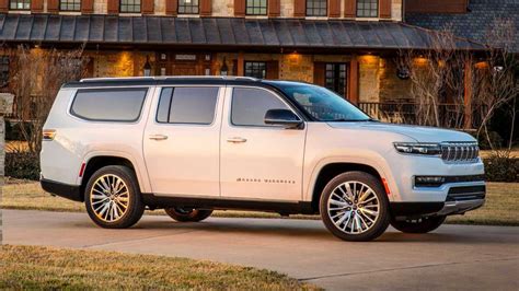 2023 Jeep Wagoneer