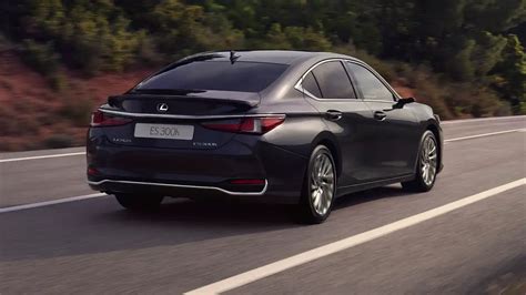 2023 Lexus Es photo