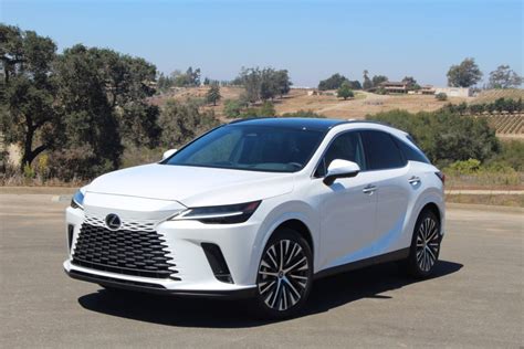 2023 Lexus Rx450h photo