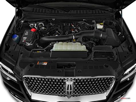 2023 Lincoln Navigator engine