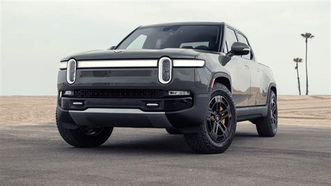 2023 Rivian R1t photo