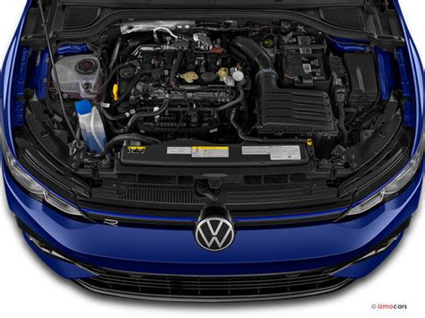 2023 Volkswagen Golf engine