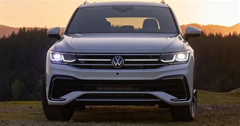 2023 Volkswagen Tiguan photo