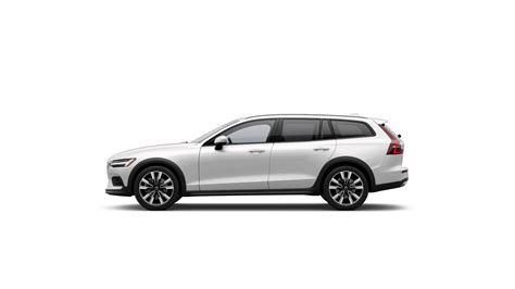 2023 Volvo V60cc photo