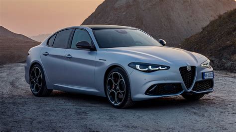 2024 Alfa romeo Giulia photo