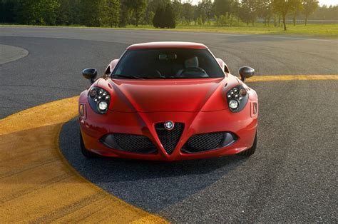 Alfa romeo 4c photo