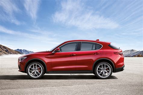 Alfa romeo Stelvio 2018 photo