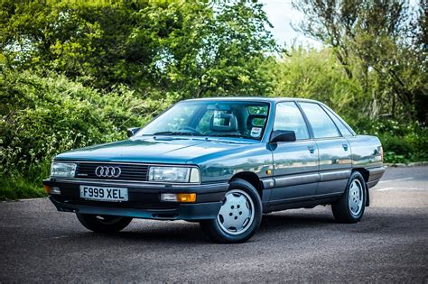 Audi 200 1989 photo