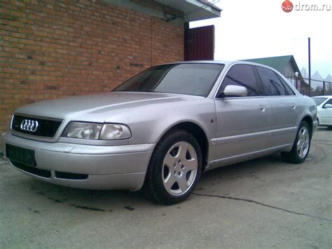 Audi A8 1996 photo