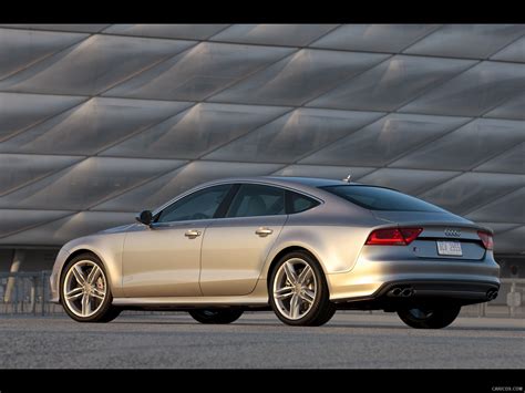 Audi S7 2013 photo