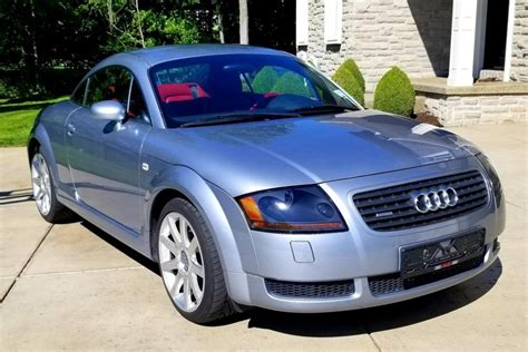 Audi Tt 2002 photo