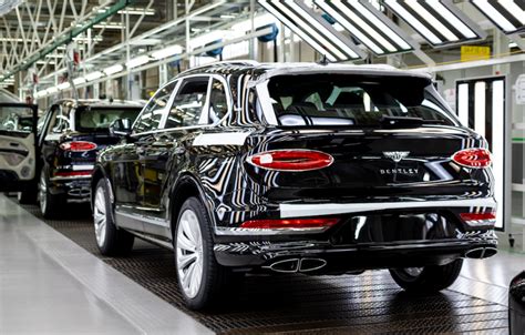 photo of Bentley Bentayga car production