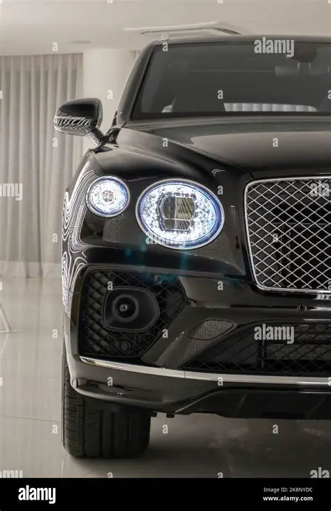 Bentley Bentayga photo