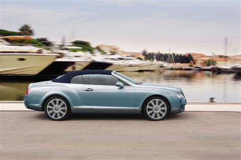 Bentley Continental gtc 2009 photo