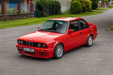 photo of Bmw 318is car production