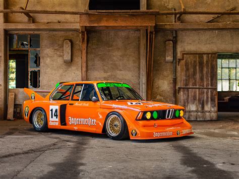 Bmw 320 photo