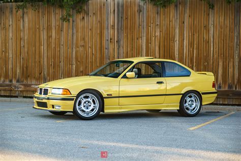 Bmw 325is 1995 photo