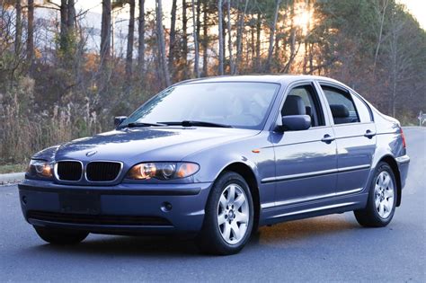 photo of Bmw 325xi car production