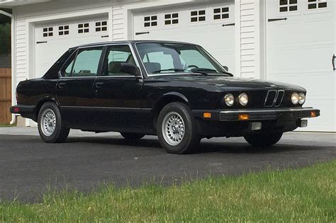 Bmw 528e photo