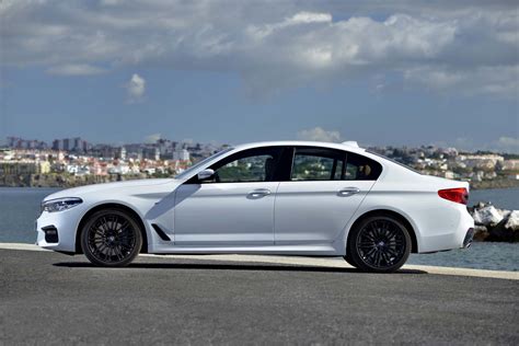 Bmw 540i 2017 photo