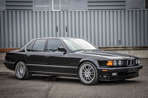 Bmw 735i 1991 photo