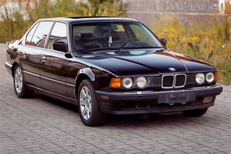 photo of Bmw 735ila car production