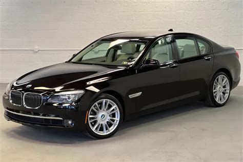 Bmw 740i 2012 photo