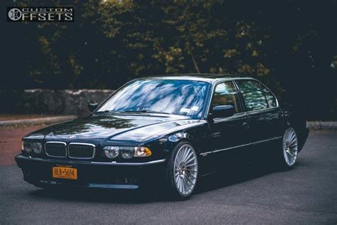 Bmw 745i 2001 photo