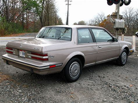 Buick Century 1983 photo