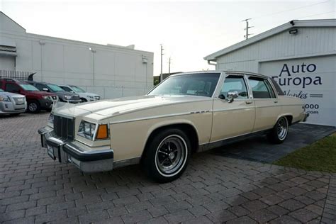 Buick Electra 1983 photo