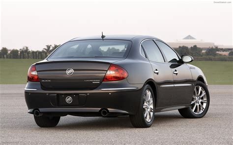 Buick Lacrosse 2008 photo