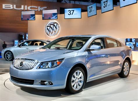 photo of Buick Lacrosse car production