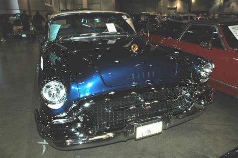 photo of Buick Roadmaster car production